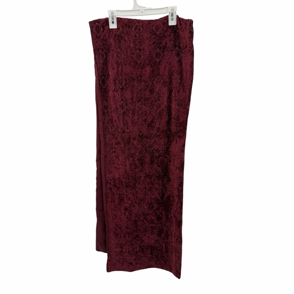 Magaschoni Home Maroon Burgundy Table Runner‎ Textured 
89x16